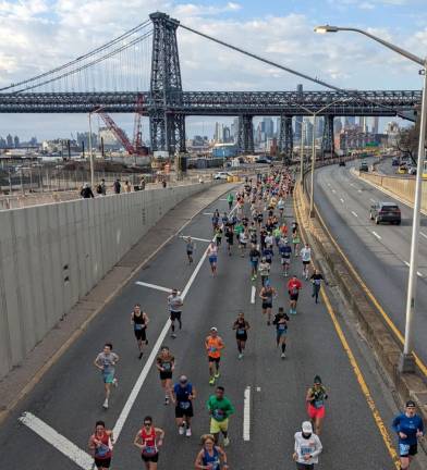 Runners heading north on the shut down FDR Drive. Photo: Brian Berger