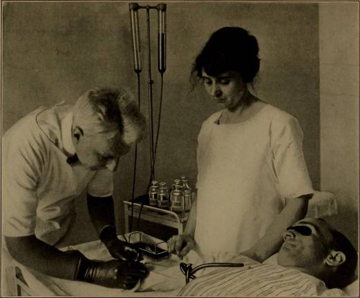 Treatment of syphilis, 1920. Photo: Internet Archive Book Images, via Wikimedia Commons