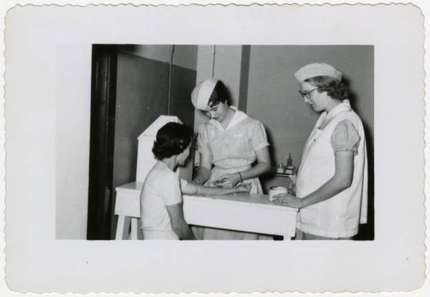 Polio vaccine clinic, 1956. Photo courtesy of Mississippi Department of Archives and History, via Wikimedia Commons