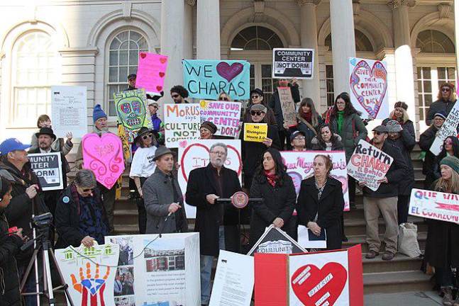 At a Feb. 2017, the Greenwich Village Preservation Society, City Council member Carlina Rivera the then Manhattan borough president( now Council member) Gale Brewer joined out civic groups to call on City Hall to stop then owner Gregg Singer from tearing down the landmarked building to erect dormitories.