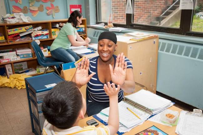 8 Ways to Make a Difference for NYC Students