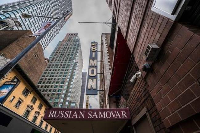 The original bar in Russian Samovar was used for a scene in the movie “<i>The Manchurian Candidate” </i>and Frank Sinatra and the Rat Pack were regulars when it was known as Jilly’s Place. Photo: Danny Perez