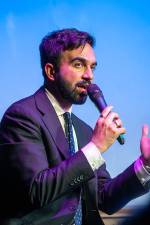 Zohran Mamdani has started to rack up endorsements beyond the progressive wing of the Democratic party as the latest mayoral campaign shows him with a 20-point advantage over his nearest challenger, former governor Andrew Cuomo.