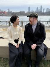 “Corned Beef (And Other Arguments)“ was written and is performed by Robyn Kimmel, who plays the Jewish half of the two-person play, and Brian Martin, who plays a down on his luck Irishman.