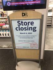 Duane Reade, which has closed 90 stories in New York City since 2019, recently closed another one of its largest Manhattan stores on Second Ave. between 45th and 46th Street. Photo: Keith J. Kelly
