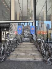 The Knicks edition of the Iron Throne featured House Targaryen’s banner in Knicks’ signature blue and orange, celebrating their NBA Championship win.