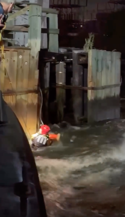 Firefighter Daniel Sullivan braved poor weather, floating debris and strong currents during a nighttime rescue with Marine Co. 6 under the Roosevelt Island Bridge last August. On June 3, he was awarded a medal for his lifesaving efforts that day.
