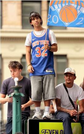 Knicks Parade Draws Two Million Fans, Orange &amp; Blue Forever!