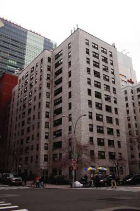 New York Presbyterian Seeks Extra Room for New Med Center