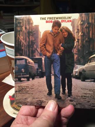 One of those images that make walking the streets here romantic.