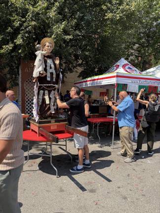 East Harlem Giglio Feast thrills Saint Anthony on Pleasant Avenue, Sunday Aug. 9.