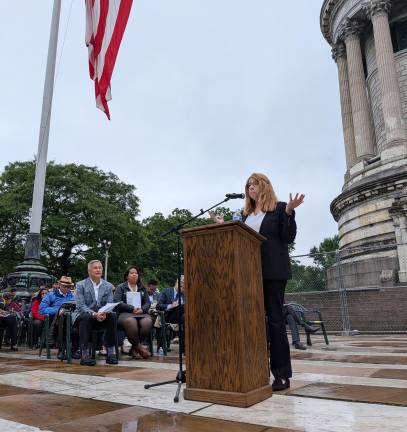 Memorial Day wreath laying cermemony at Soldiers &amp; Sailors Monument, Linda Rosenthal speaking.