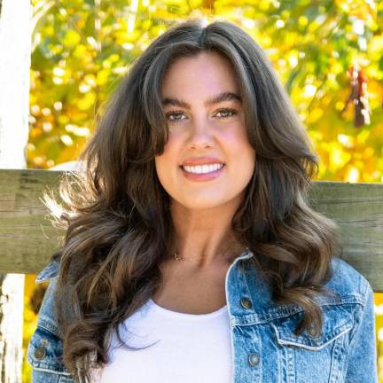 And then there were two: Sarah is one of two contestants from the NYC metro area still vying to be a Farmer’s Wife on the reality show Farmer Wants a Wife. Photo: Fox Entertainment