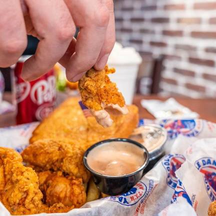 Yankee Doodle Dandy’s chicken tenders have gained a loyal following among hard-to-please New Yorkers.