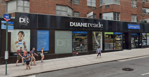 does duane reade sell cigarettes Disappearing Drugstores: Duane Reade Stores on UES & W.Village Latest to  Shut Down