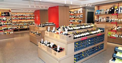 East Siders Flock to McCabe’s Wine after 16 Month Renovation