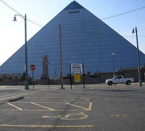 Jonathan Ames: Everybody Dies in Memphis