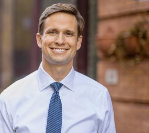 The casino bids need to procure the support of a local City Council member. Erik Bottcher, who represents the district on the west side that covers Hudson Yards, where the Related Cos. and Wynn Resorts wanted to build a casino, came out against the proposal on May 19.