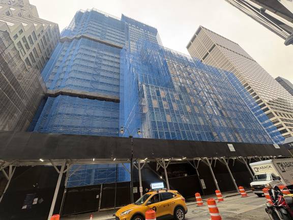 Half of the block cornered by Park Avenue and East 51st street is now covered in blue netting as demolition for 350 Park Avenue begins.