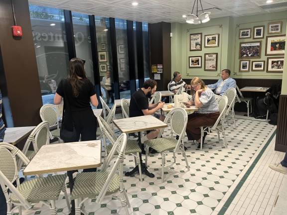 Ess-a-Bagel Celebrates 50th Anniversary with a new store at 770 Third Avenue.