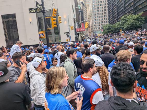Sea of humanity at Church Street and Cortlandt Place, off the parade route proper.