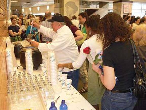 La Diada de Sant Jordi on the UES