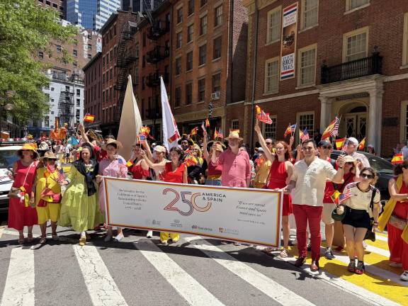 The Independence Day Parade ended at Fraunces Tavern, where Spanish and Americans alike rejoiced.