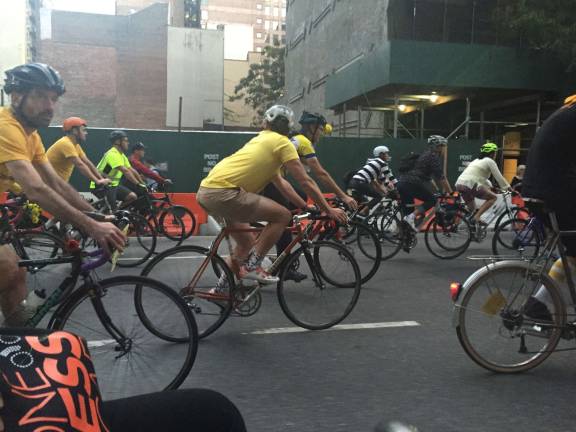 Bicyclists ride on Sept. 15 in support of traffic safety. Photo: Victoria Edwards