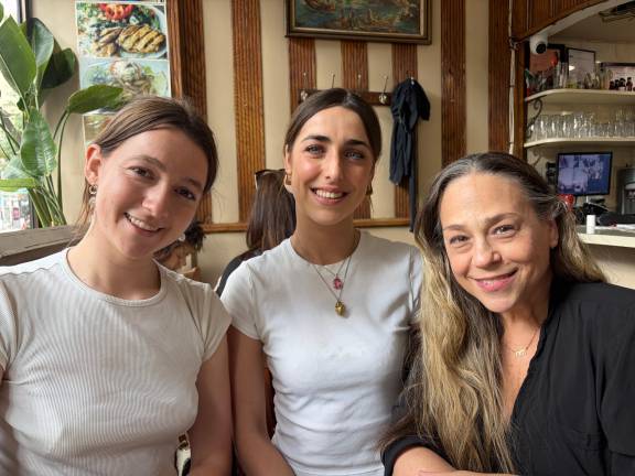 Red Door producers/actors Violet Levinson, who portrays Babe, and Ana Radice-Morras, who plays Meg, with “Crimes of the Heart” director Eve Bianco.