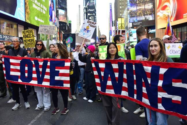 Despite the huge No Kings Day mass protest, the NYPD said there were no arrests of protesters. ICE reportedly seized one person at the rally.