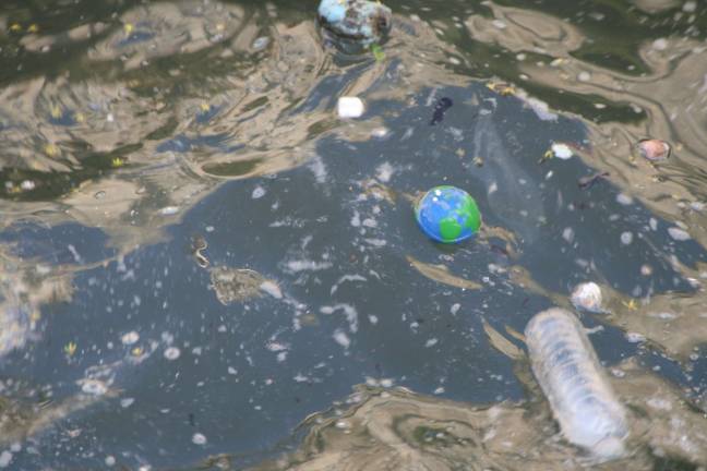 A sea of plastic in NY Waterways News