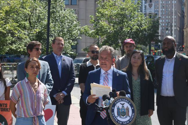 Assemblymember Tony Simone organized a conference to condemn the block on August 4.