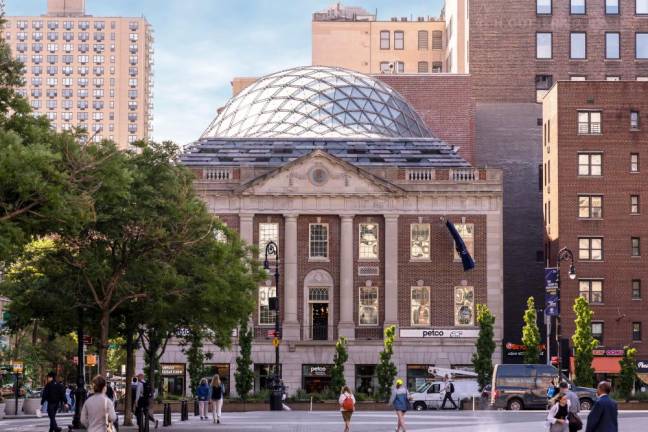 Petco Union Square was designed by international pet retailer in collaboration with global architecture, planning and design firm Callison RTKL, which sought to preserve the historic integrity of Tammany Hall, once the seat of Democratic power in the city. Photo: Petco