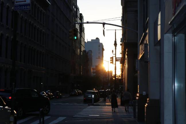 Half sun on 19th St. and Sixth Ave. Photo: Zoey Lyttle