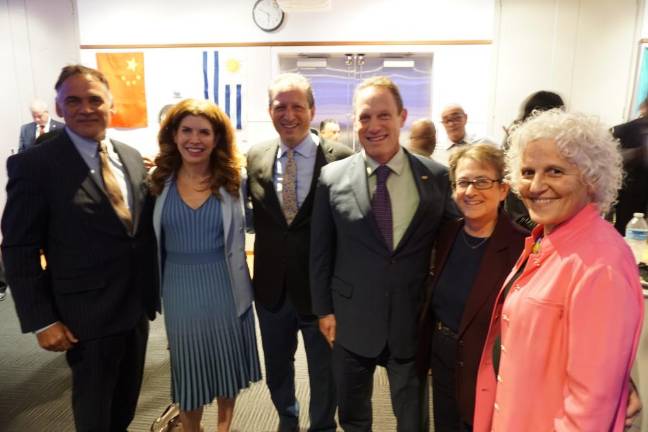 32BJ Secretary Treasurer John Santos, City Council Member Julie Menin, New York City Comptroller Brad Lander, 32BJ President Manny Pastreich, State Assembly Member Deborah Glick, and Straus News President &amp; Publisher Jeanne Straus at the 2023 Building Service Worker Awards.