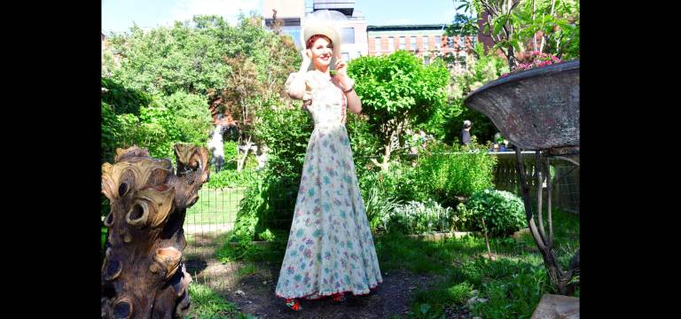 1930s vibe at the Elizabeth Street Garden.