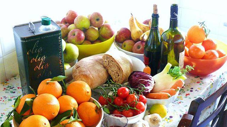 The winner and still champion: the Mediterranean diet