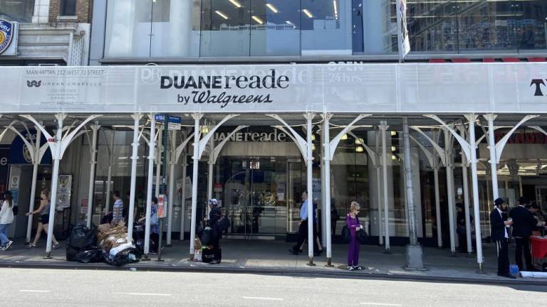 Duane Reade on Broadway near 72nd Street is among the many Manhattan stores afflicted by retail theft. Photo: Alexis Gelber