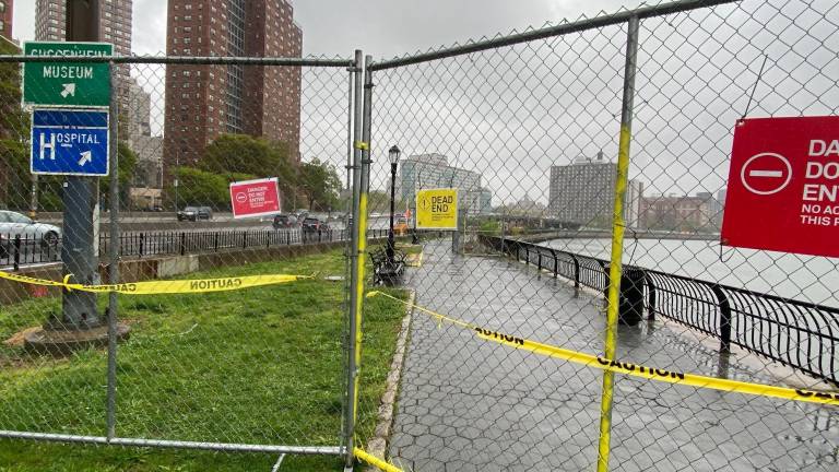 A new sinkhole has opened up on the East River Esplanade, resulting in another closure.