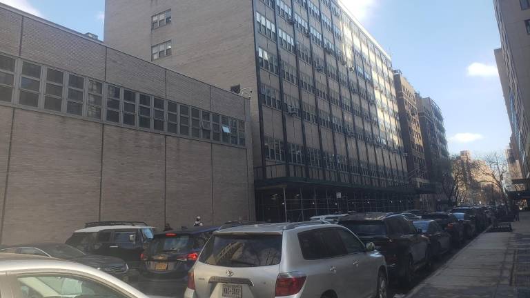 The writer is renewing a call to turn the former NYPD Academy on East 20th Street into a public school.
