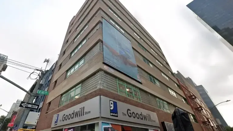 A homeless shelter slated to come to First Ave. will now house women instead of men, City Council Speaker Julie Menin has announced.