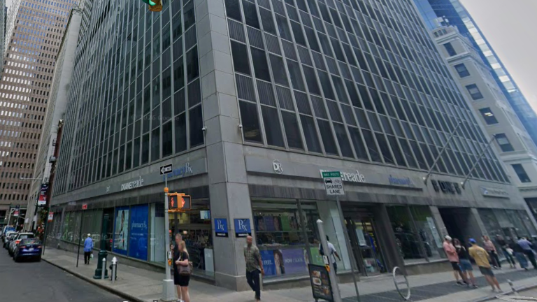 MetroLoft is pursuing the residential-to-office conversion at 1 Whitehall Street (above), just as it faces an ongoing investigation in connection with the recent near-collapse of a similar project at the former Pfizer HQ at 235 E. 42nd St.