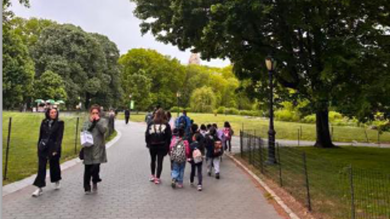 Many Central Park goers in recent weeks have noticed the delicious smell of cinnamon has been wafting through the air particularly around Central Park West above 90th Street.
